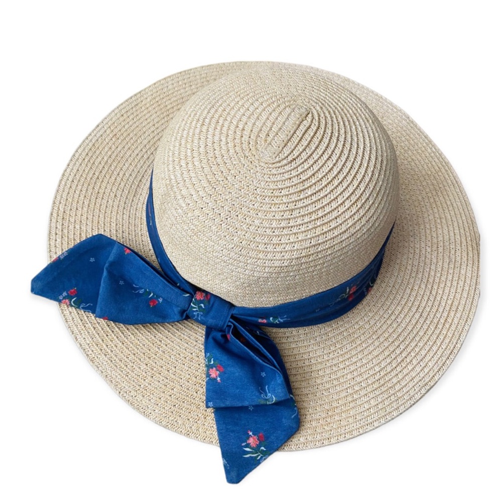 DISNEY X BEAUTY AND THE BEAST STRAW HAT NWOT